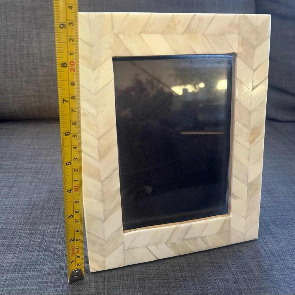 Handmade Genuine Rare Camel Bone Chevron Pattern Photo Frame #0915255